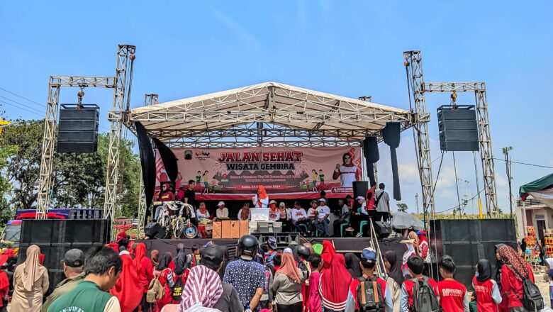 H. Nanang Ermanto Buka Road Show Jalan Sehat Gembira 2024 di Desa Way Huwi.