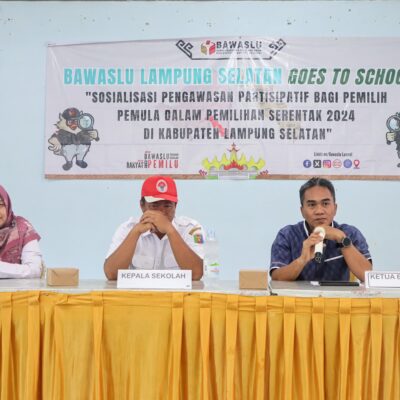 Bawaslu Lasmel Gelar Sosialisasi Pengawas Partisipatif : Siswa-Siswi SMAN 2 Kalianda Sangat Antusias 