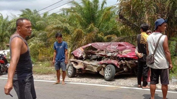 Kecelakaan Maut Antara Fuso VS Minibus di Pesibar : Korban 2 Tewas 5 Luka Berat