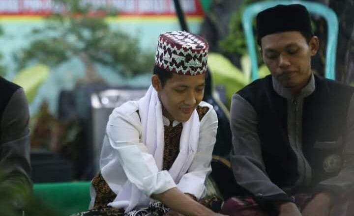 Gus Toni Iringi Pelantikan MWCNU Jati Agung dengan Sholawat