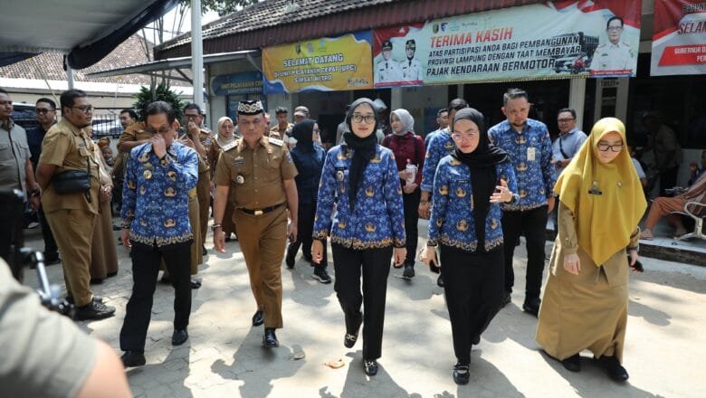 Wagub Jihan Tinjau Langsung Program Pemutihan Pajak 2025