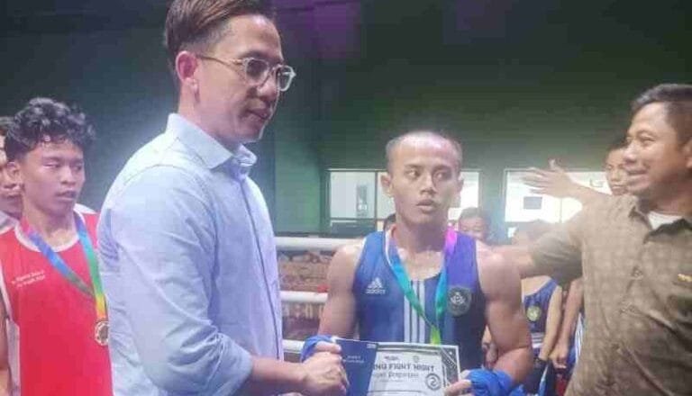 Bupati Lampung Selatan Hadiri Night Boxing 2025, Dukung Penuh Petinju Muda Berprestasi