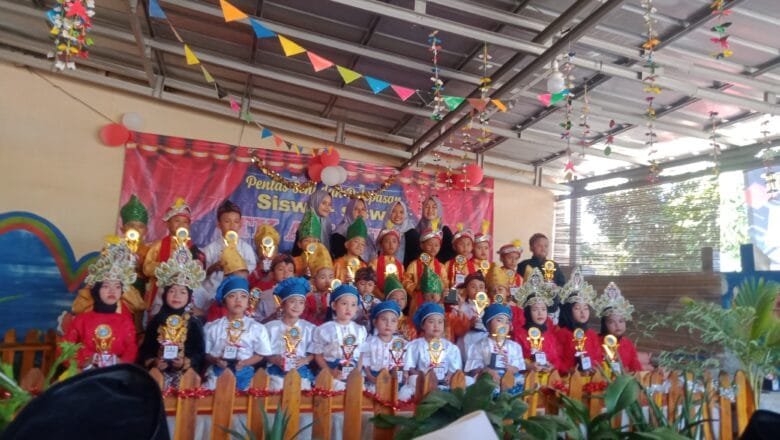 TK Amanda Gelar Pentas Seni dan Lepas Siswa Angkatan 2025